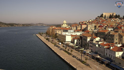 Nábřeží a město