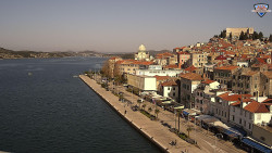 Nábřeží a město