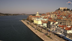 Nábřeží a město