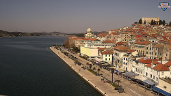 Nábřeží a město