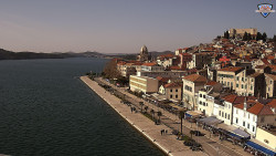 Nábřeží a město