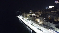 Nábřeží a město