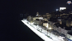 Nábřeží a město