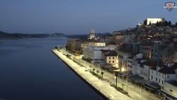 Nábřeží a město