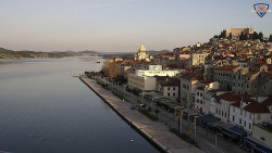 Nábřeží a město