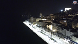 Nábřeží a město