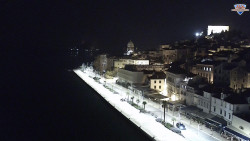 Nábřeží a město