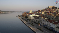 Nábřeží a město