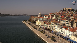 Nábřeží a město