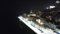 Nábřeží a město