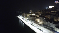 Nábřeží a město