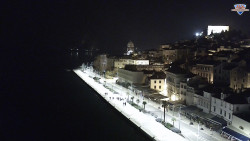 Nábřeží a město