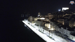 Nábřeží a město