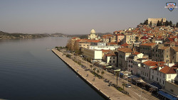 Nábřeží a město