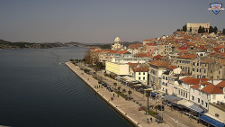 Nábřeží a město