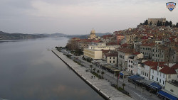 Nábřeží a město