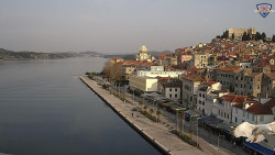 Nábřeží a město