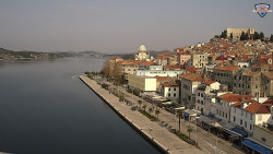 Nábřeží a město