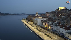 Nábřeží a město