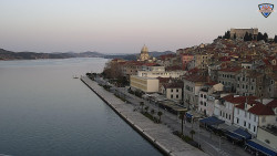 Nábřeží a město