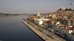 Nábřeží a město