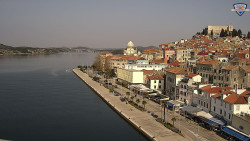 Nábřeží a město