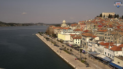 Nábřeží a město