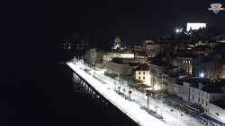 Nábřeží a město