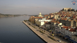 Nábřeží a město