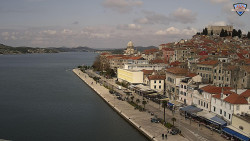 Nábřeží a město