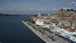 Nábřeží a město