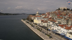 Nábřeží a město