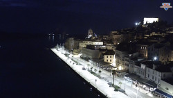 Nábřeží a město