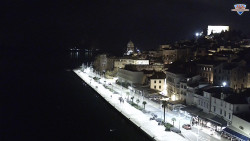 Nábřeží a město