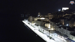 Nábřeží a město