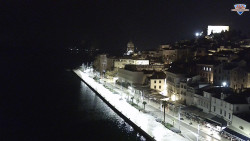 Nábřeží a město