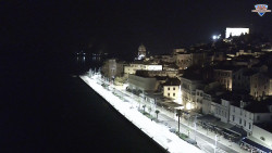 Nábřeží a město