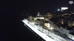 Nábřeží a město