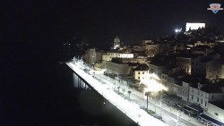 Nábřeží a město