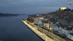 Nábřeží a město