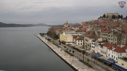 Nábřeží a město