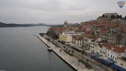 Nábřeží a město