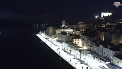 Nábřeží a město