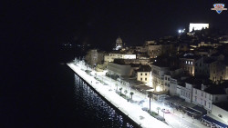 Nábřeží a město