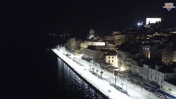 Nábřeží a město