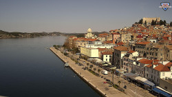 Nábřeží a město