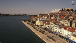 Nábřeží a město