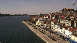 Nábřeží a město