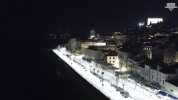 Nábřeží a město