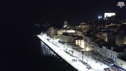 Nábřeží a město